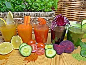 different kinds of healthy drinks